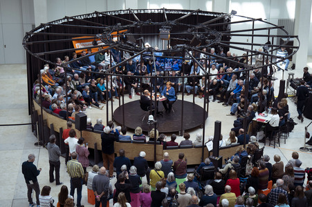Radioshow mit Angela Merkel in Berlin