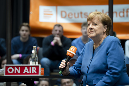 Radioshow mit Angela Merkel in Berlin