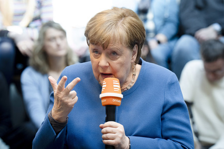 Radioshow mit Angela Merkel in Berlin