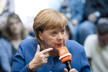 Radioshow mit Angela Merkel in Berlin