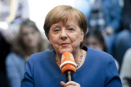 Radioshow mit Angela Merkel in Berlin