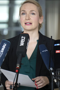 Pressestatement der Partei Die Linke in Berlin