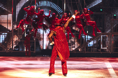 Eisrevue 'Holiday on Ice - Horizons' in Erfurt