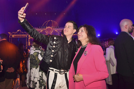 Circus Krone Premiere 'Farbenspiel - Gold Edition' in München