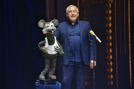 Circus Krone Premiere 'Farbenspiel - Gold Edition' in München