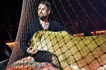 Circus Krone Premiere 'Farbenspiel - Gold Edition' in München