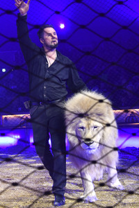 Circus Krone Premiere 'Farbenspiel - Gold Edition' in München