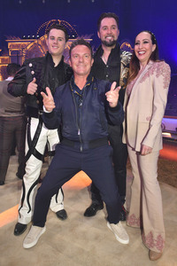 Circus Krone Premiere 'Farbenspiel - Gold Edition' in München