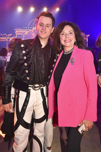 Circus Krone Premiere 'Farbenspiel - Gold Edition' in München