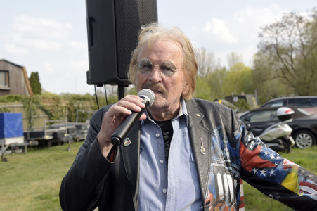 Frank Zander präsentiert 'Zander im Brötchen' in Berlin