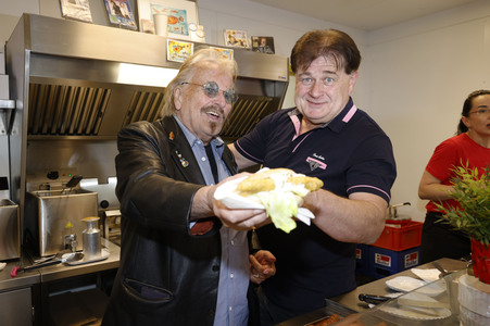 Frank Zander präsentiert 'Zander im Brötchen' in Berlin