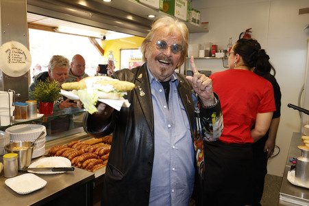 Frank Zander präsentiert 'Zander im Brötchen' in Berlin