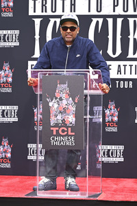 Hand and Footprint Ceremony mit Ice Cube in Los Angeles