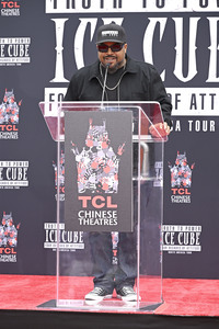 Hand and Footprint Ceremony mit Ice Cube in Los Angeles