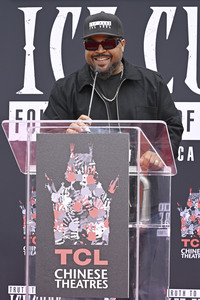 Hand and Footprint Ceremony mit Ice Cube in Los Angeles