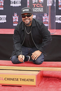 Hand and Footprint Ceremony mit Ice Cube in Los Angeles