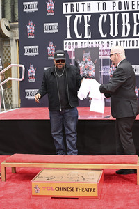 Hand and Footprint Ceremony mit Ice Cube in Los Angeles