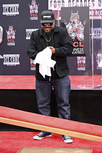 Hand and Footprint Ceremony mit Ice Cube in Los Angeles