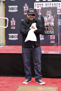 Hand and Footprint Ceremony mit Ice Cube in Los Angeles