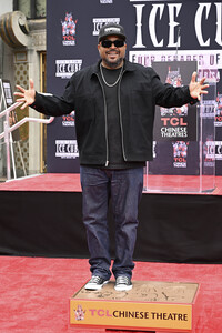 Hand and Footprint Ceremony mit Ice Cube in Los Angeles