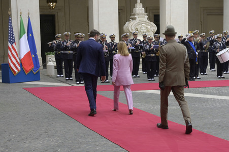 Giorgia Meloni empfängt  JD Vance in Rom