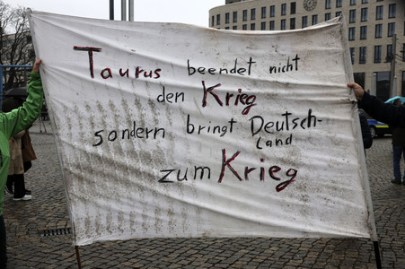 Demonstration 'Friedensprozession' in Dresden