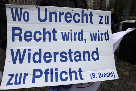 Demonstration 'Friedensprozession' in Dresden