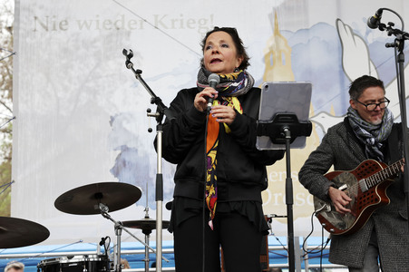 Demonstration 'Friedensprozession' in Dresden