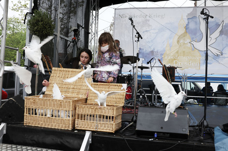 Demonstration 'Friedensprozession' in Dresden
