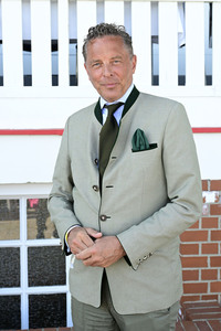 Große Saisoneröffnung 2025 auf der Rennbahn Hoppegarten in Berlin