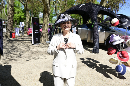 Große Saisoneröffnung 2025 auf der Rennbahn Hoppegarten in Berlin