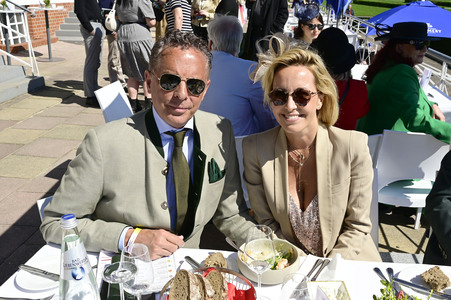 Große Saisoneröffnung 2025 auf der Rennbahn Hoppegarten in Berlin