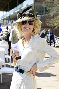 Große Saisoneröffnung 2025 auf der Rennbahn Hoppegarten in Berlin