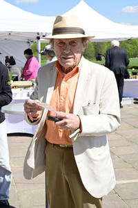 Große Saisoneröffnung 2025 auf der Rennbahn Hoppegarten in Berlin