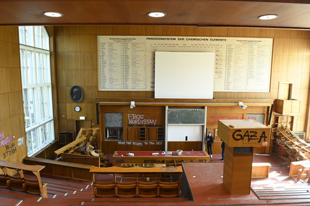 Schäden in Hörsaal der Humboldt-Universität nach propalästinensischen Protesten in Berlin