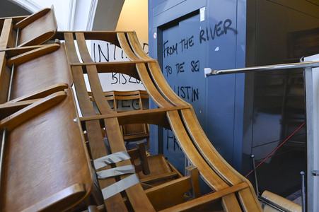 Schäden in Hörsaal der Humboldt-Universität nach propalästinensischen Protesten in Berlin