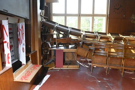 Schäden in Hörsaal der Humboldt-Universität nach propalästinensischen Protesten in Berlin