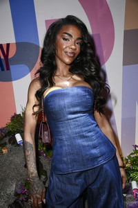 Mistology with Sol de Janeiro Launch in Berlin