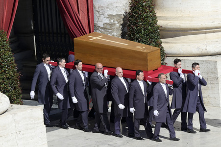 Trauermesse für Papst Franziskus in der Vatikanstadt