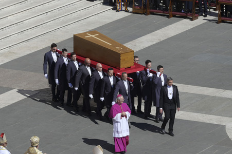 Trauermesse für Papst Franziskus in der Vatikanstadt