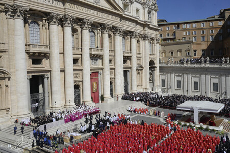 Trauermesse für Papst Franziskus in der Vatikanstadt