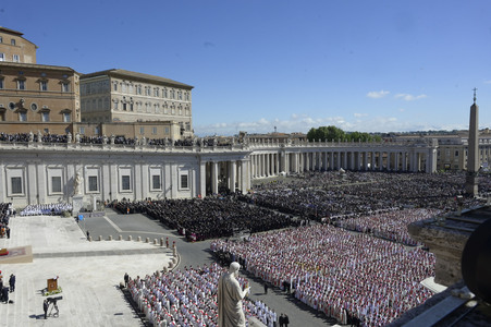 Trauermesse für Papst Franziskus in der Vatikanstadt
