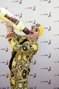 Party zum 15. Firmenjubiläum der Eierlikörfabrik scharfesGELB in Senftenberg