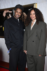 Serienpremiere 'Max & Joy - Komm näher' in Berlin