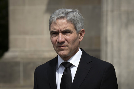 Kranzniederlegung zum 80. Jahrestag des Endes des Zweiten Weltkrieges in Berlin