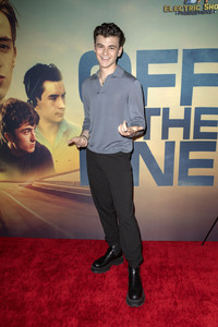 Filmpremiere 'Off the Line' in Los Angeles