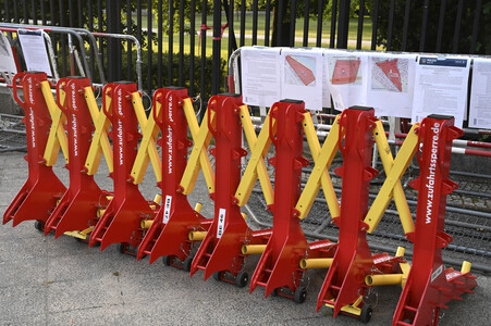 Symbolfoto Zufahrtssperren