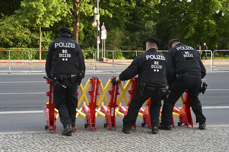 Symbolfoto Zufahrtssperren