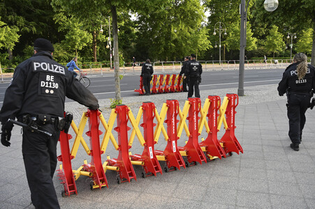 Symbolfoto Zufahrtssperren