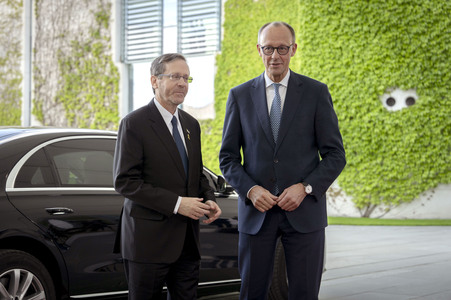 Empfang des israelischen Staatspräsidenten in Berlin